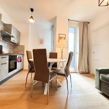 Loft Design Max 4 People Apartment Milan