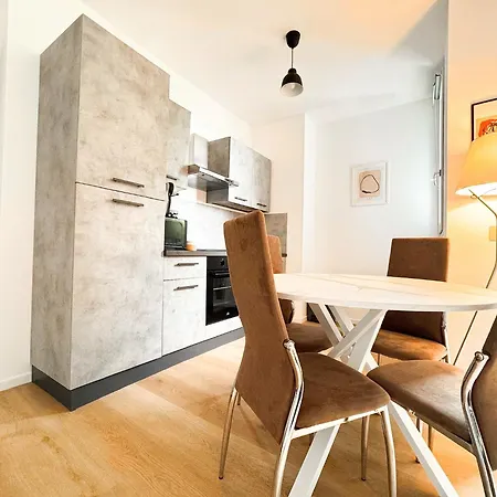 Loft Design Max 4 People *