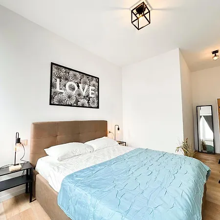 Loft Design Max 4 People