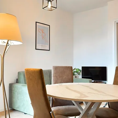 Loft Design Max 4 People Milan